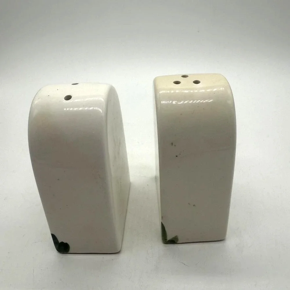 Vintage Boot Hill Tombstone Salt Pepper Shakers Salty O'Day Pepper Tate Japan